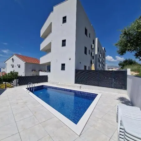 Luxury Adriatic Pearl * Τρογκίρ